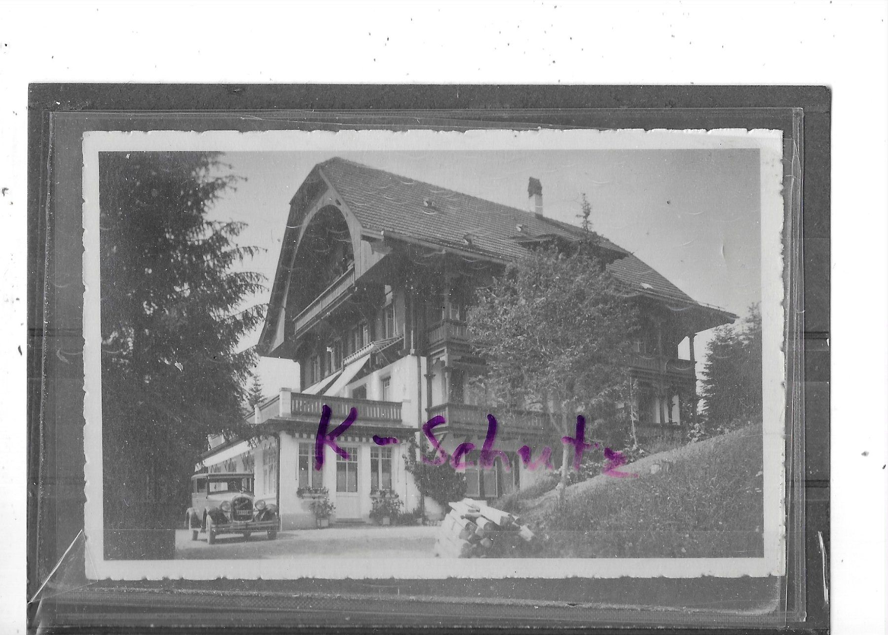 Cartoline postali: BE Gstaad Hotel Pension Alpenblick mit Oldtimer – Usato da Schocherswil venduto da Wilare