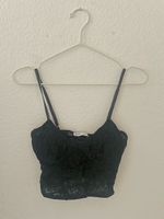 Schwarzes Spitzentop