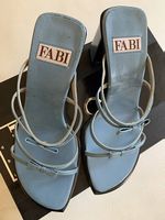 Elegante Blockabsatzsandalen von FABI