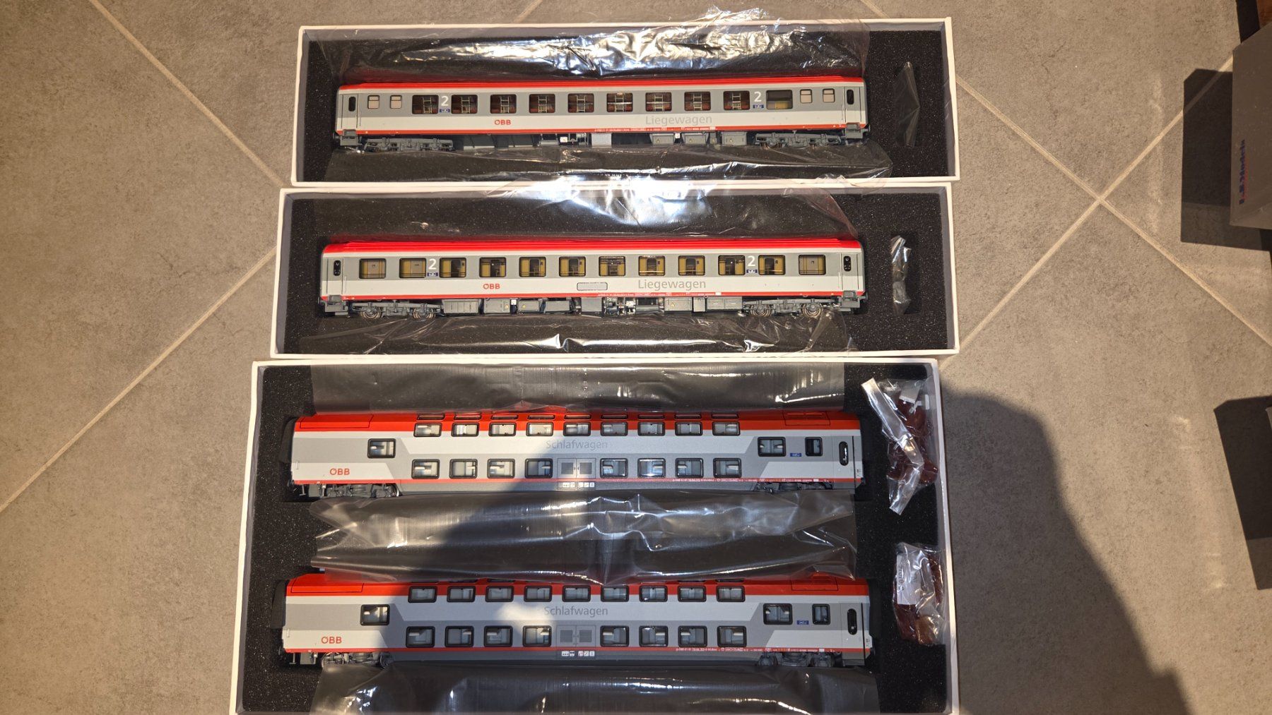 LS Models Modellini di ferrovie: Train Wiener Walzer – Usato da Crésuz venduto da lechat07 1