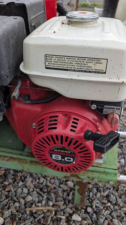 Trinciatrici: Garten Häcksler lgm 4000 Benzin – Usato da Rorbas venduto da philips1 2