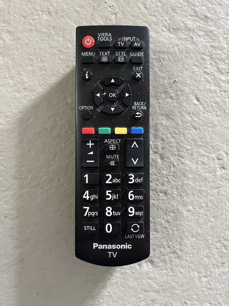 Fernseher: Panasonic TV TX-L32B6E, 32 Zoll. – Gebraucht aus Münchenbuchsee von Drio 4