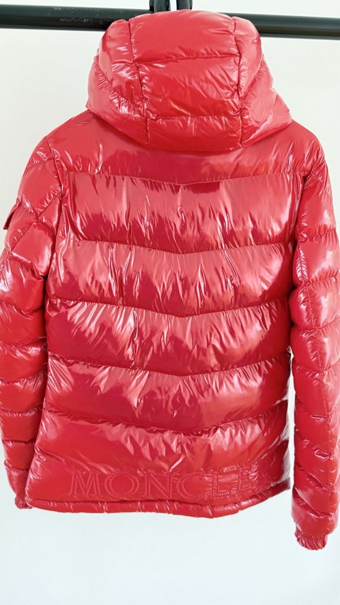 Giacche: Damen Daunenjacke glänzend rot Grösse S-M – Usato da Jonen venduto da BMWE369 1