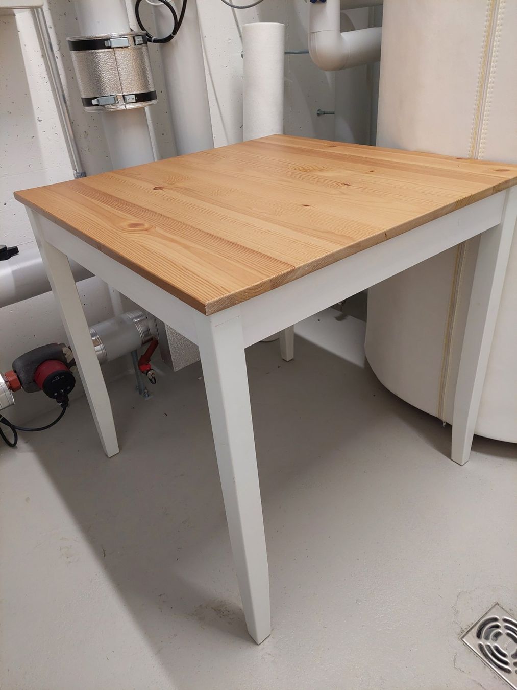 Ikea Tables: Tisch – Neuf (Voir description) à Niederweningen par Waltera0