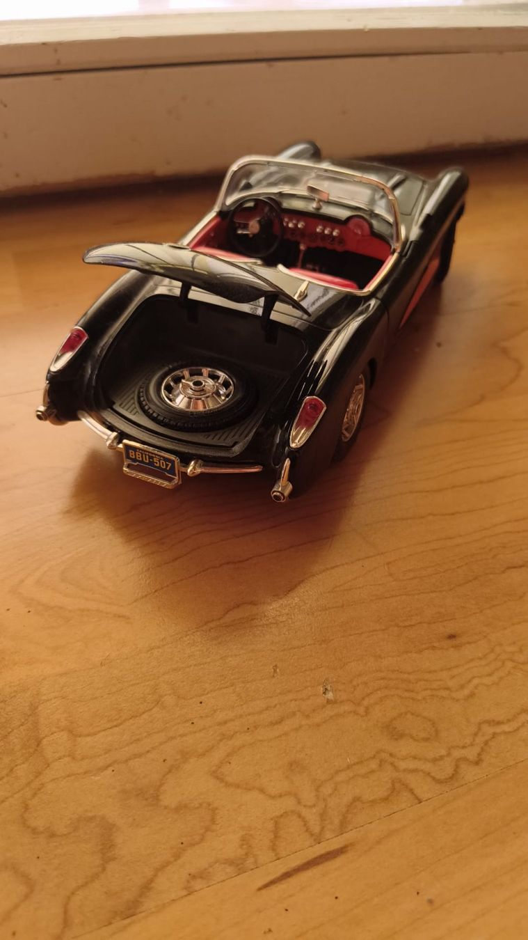 Bburago Modellini d'auto: Burago Cevrolet Corvette 1.18 – Usato da Itingen venduto da ema_cnr8 2