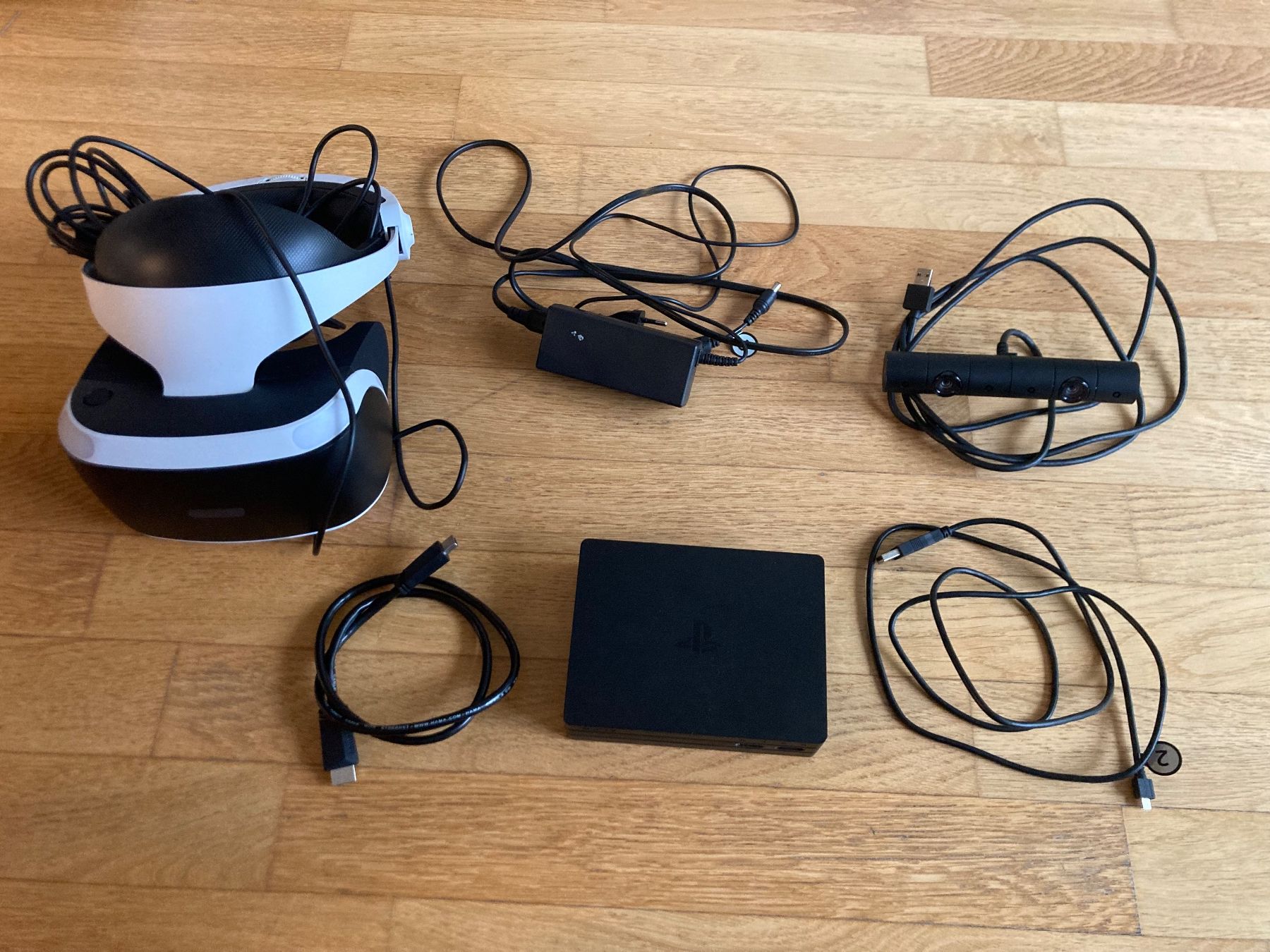 Sony Casco VR: Playstation VR – Usato da Anglikon venduto da papa701