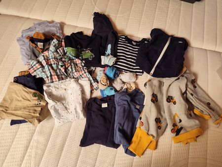 Kleider Paket Gösse 86/92 für Jungs