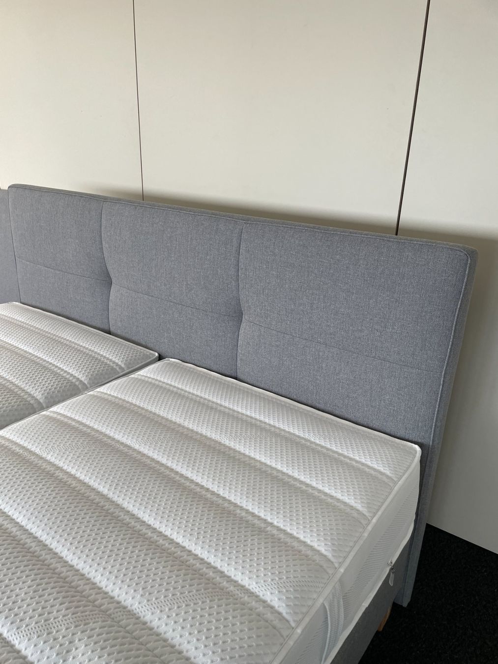 Lits: Philrouge EOS Boxspringbett aus Ausstellung – Neuf (Voir description) à Gais par Pat_ogris 4
