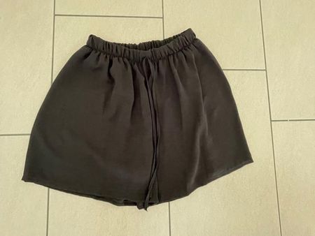 Kurze Sommerhose für Damen, bequem & luftig, Gr. M