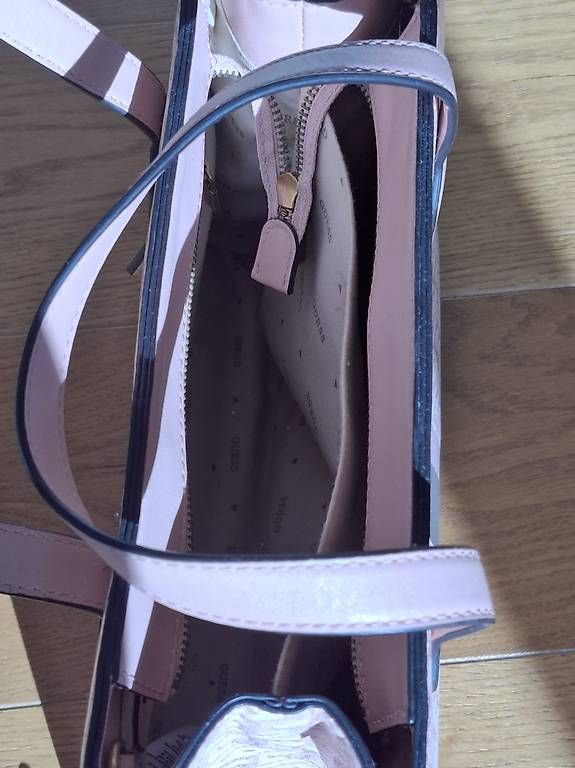 Guess Borse da donna: Guess Tasche Rosa – Usato da Kriens venduto da nin_52cn 2