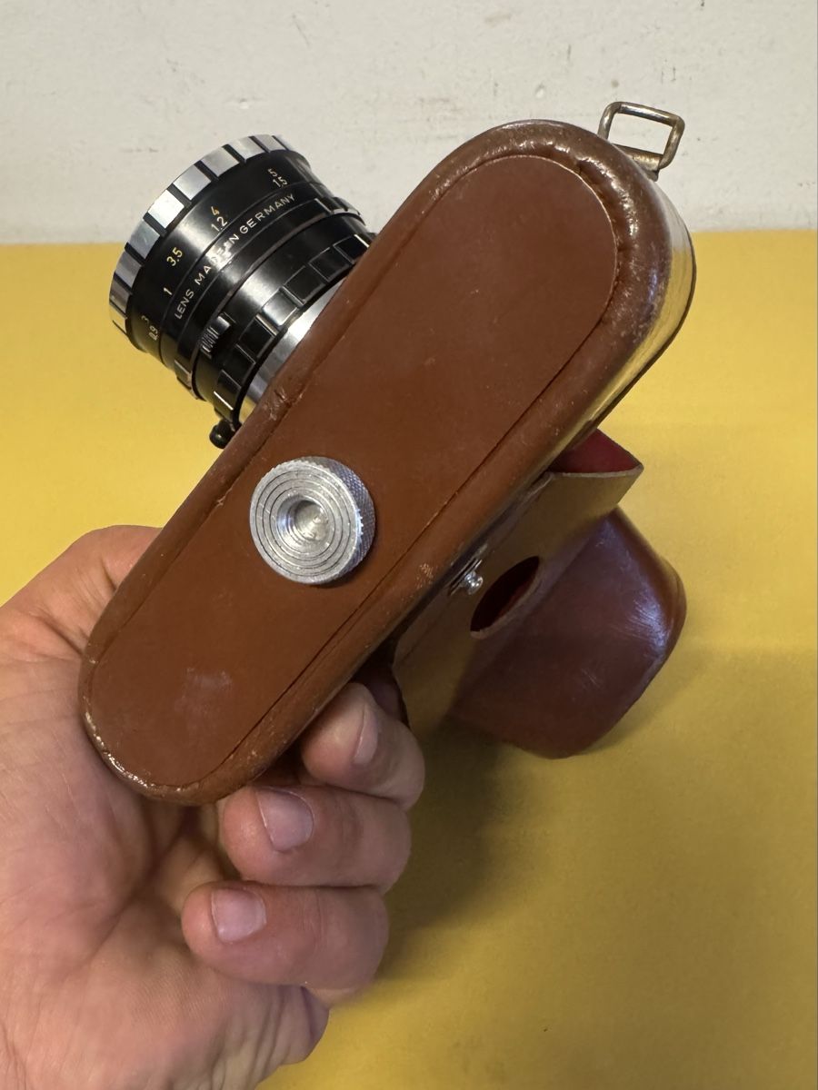 Edixa Fotocamera: Edixa-mat Reflex mit ISCOSTAR 1:2.8/50 Objektiv – Usato da Schlieren venduto da Freundlich02 6