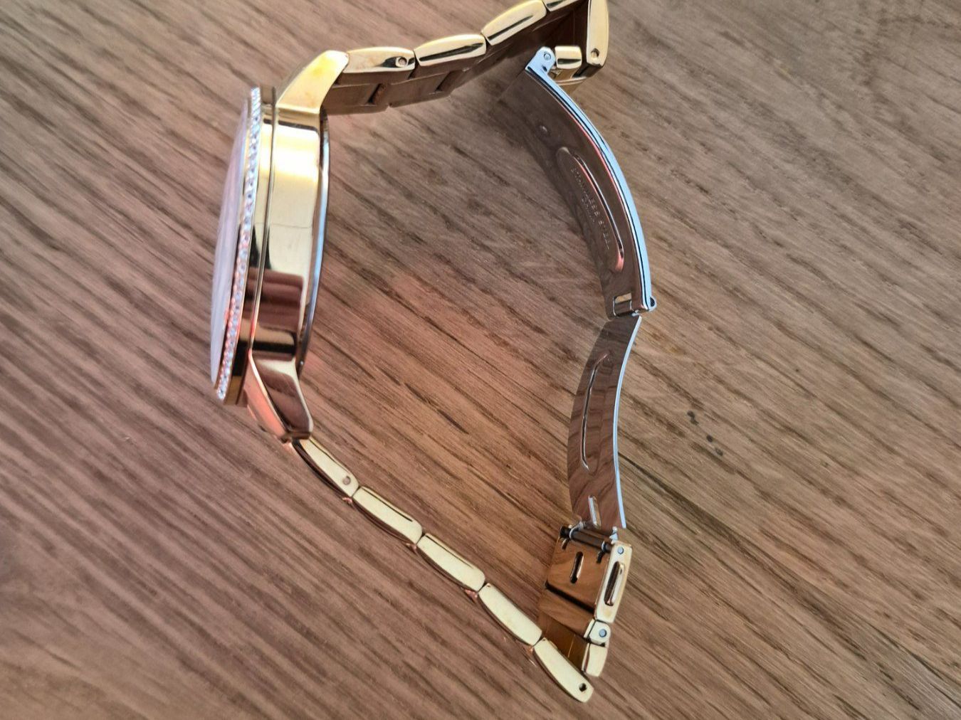 Guess Orologi: Guess Armbanduhr rosegold – Difettoso da Herrliberg venduto da sab_8d6s 2
