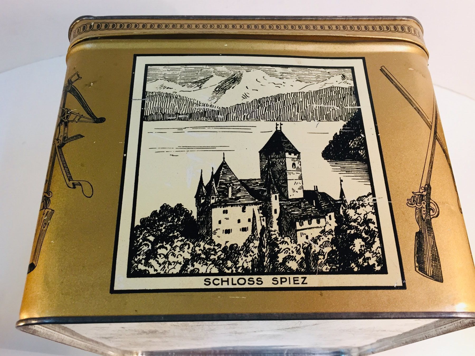 Barattoli: Vintage Blechdose mit Schloss Motiv – Usato da Schaffhausen venduto da vintageville 8