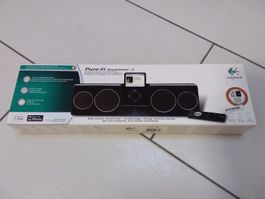 Logitech Pure-Fi Anywhere 2 _ iPod iPhone
