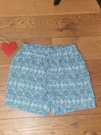 Shorts Chicorée blau gemustert Grösse M top Zustand