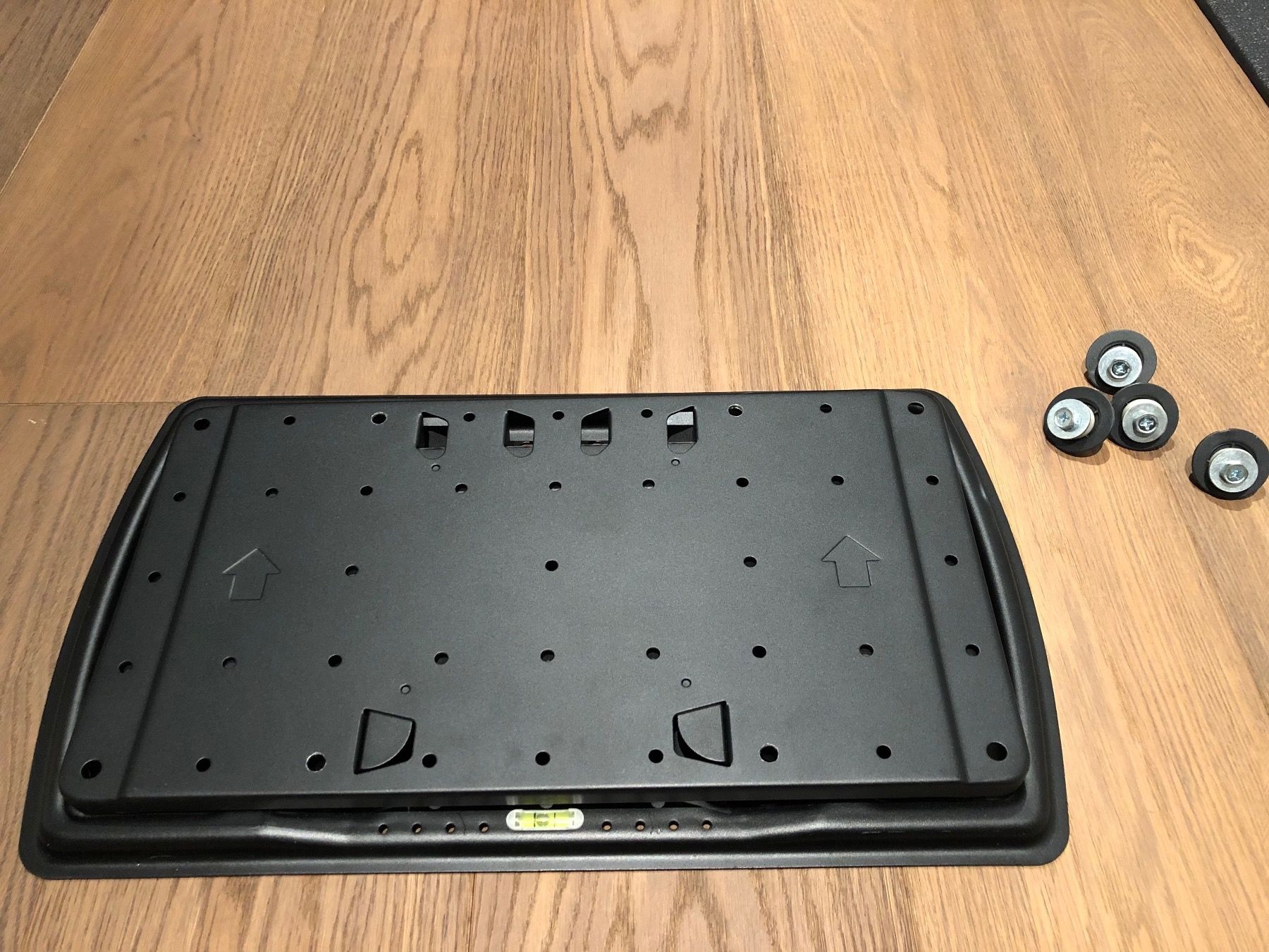 Supporti a parete: Universal TV-Wandhalter / schwenkbar – Usato da Kilchberg ZH venduto da Anie. 1