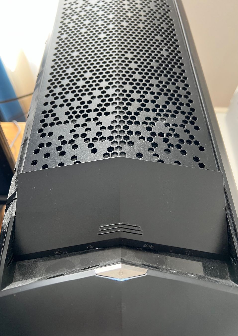 Alienware PCs: Alienware Aurora R3 Gaming PC - DEFEKT – Defekt aus Stäfa von  4