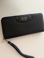Geldbörse Guess schwarz mit Handschlaufe guter Zustand