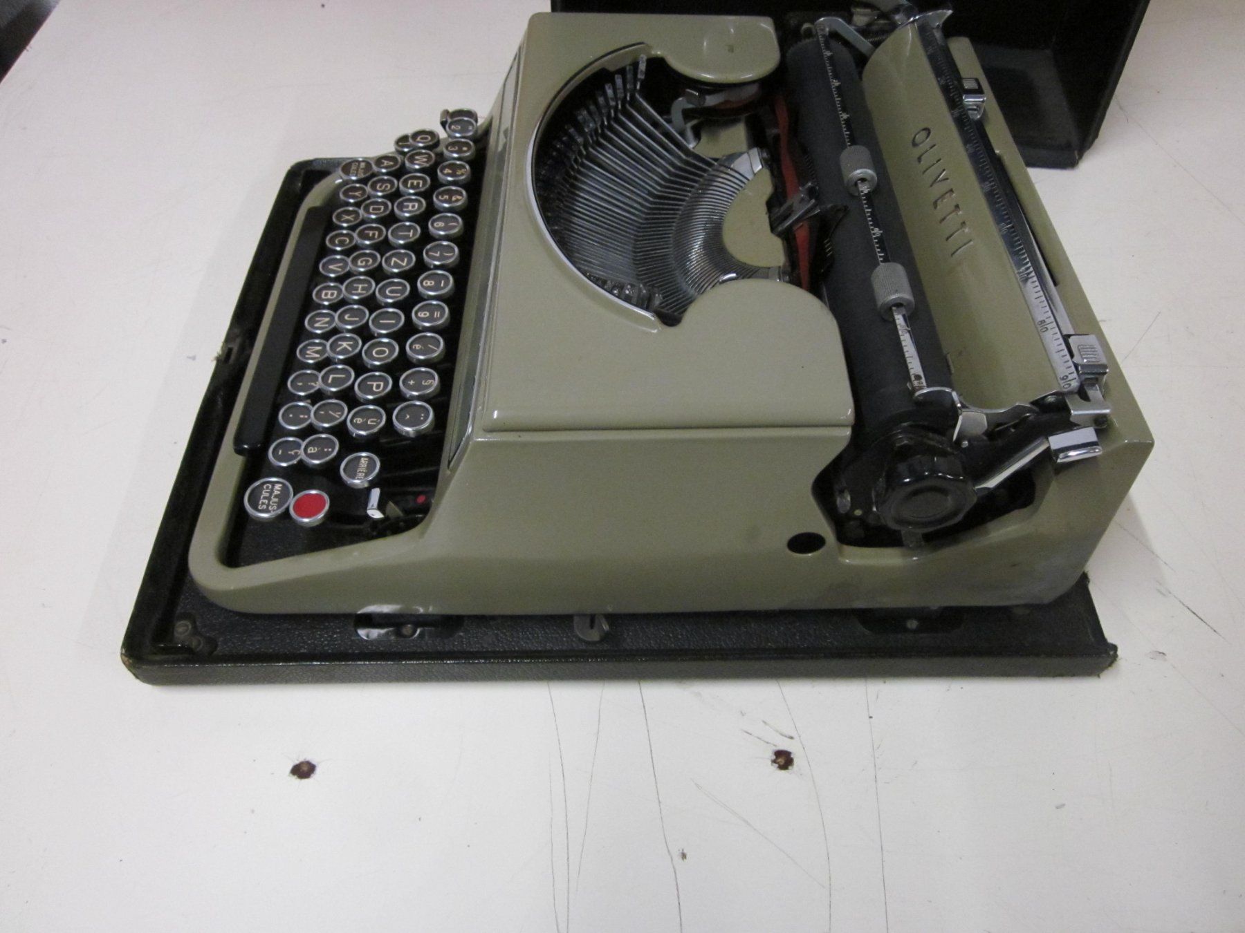 Olivetti Macchine da scrivere: OLIVETTI Studio 42 Machine a écrire 1940 Schreibmaschine – Usato da Grand-lancy venduto da kohler333 5