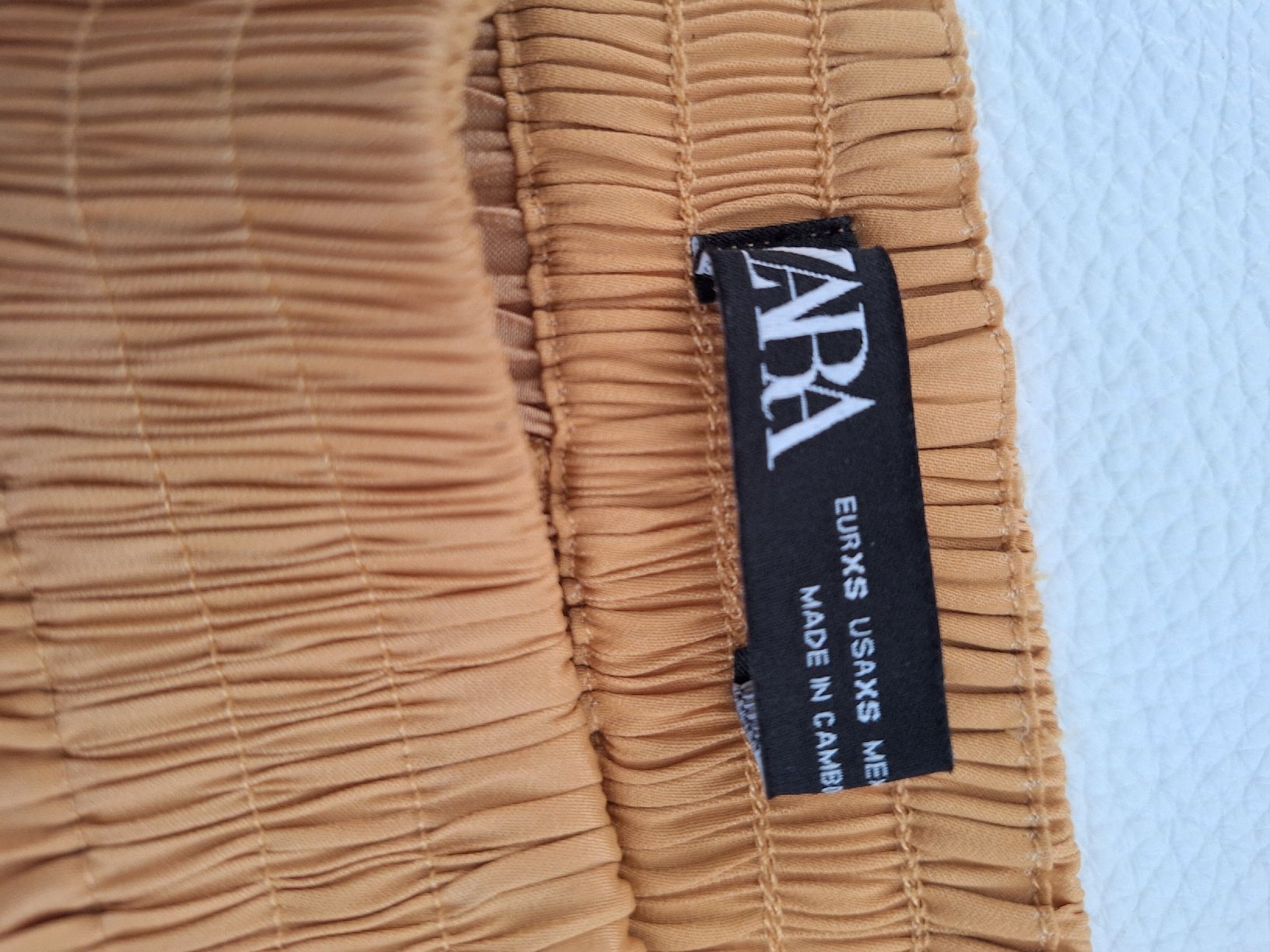 Zara Pantaloni: ZARA HOSE/ROCK - XS – Usato da Steinhausen venduto da togoraul123 2