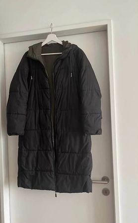  Wendbare Daunenjacke von Zara  Grösse M