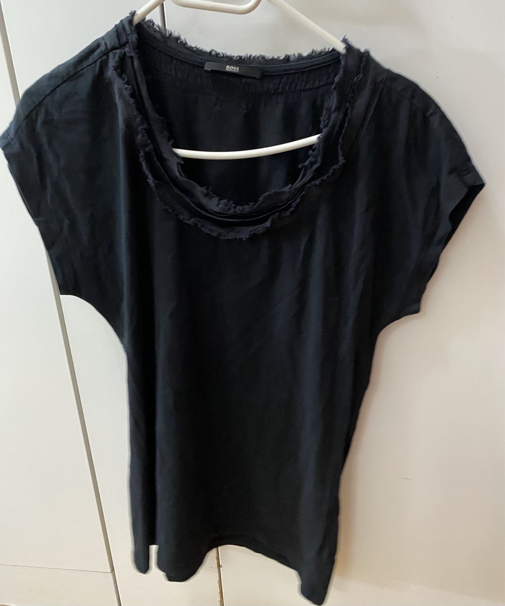 Hugo Boss T-Shirts: Hugo Boss Tshirt 🌸 – Gebraucht aus Opfikon von Luis144 3