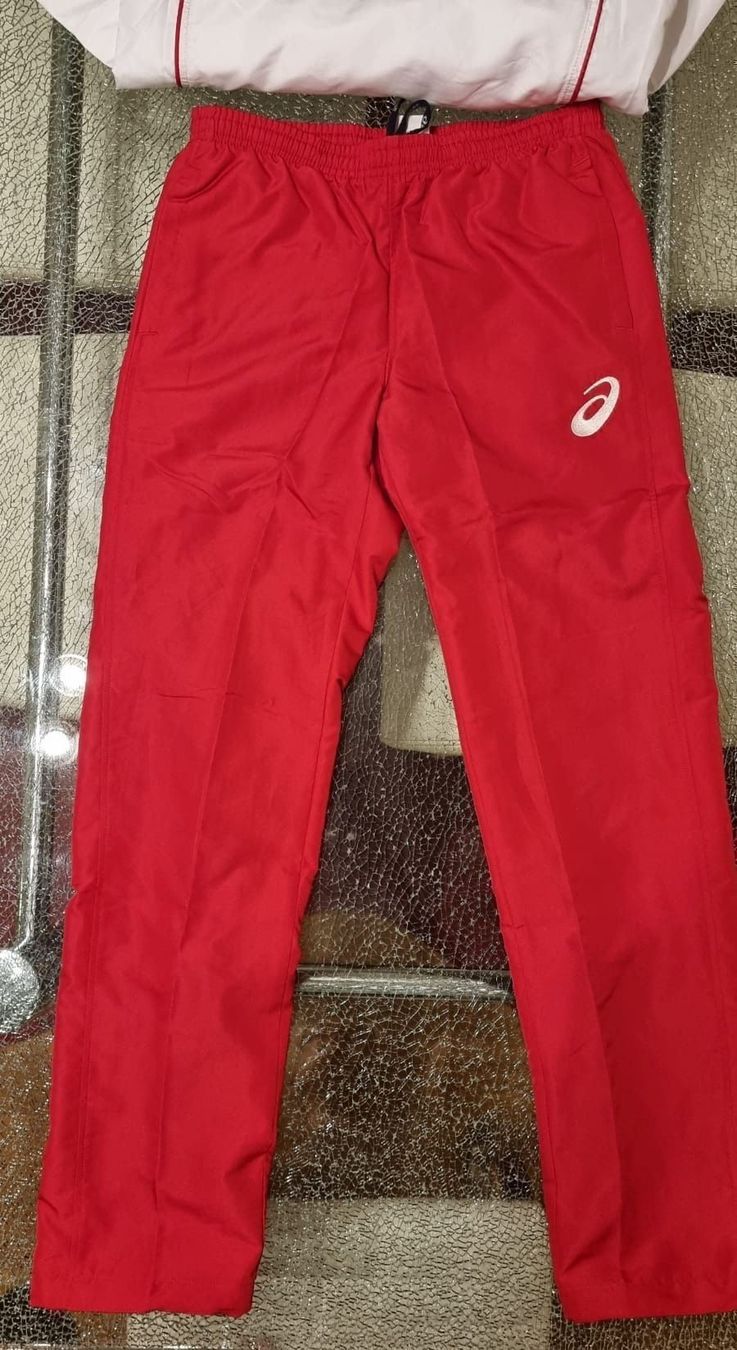Completi & Tailleur: Asics Trainingsanzug Gr. XS – Nuovo e nell'imballaggio originale da Luzern venduto da Edii025 5