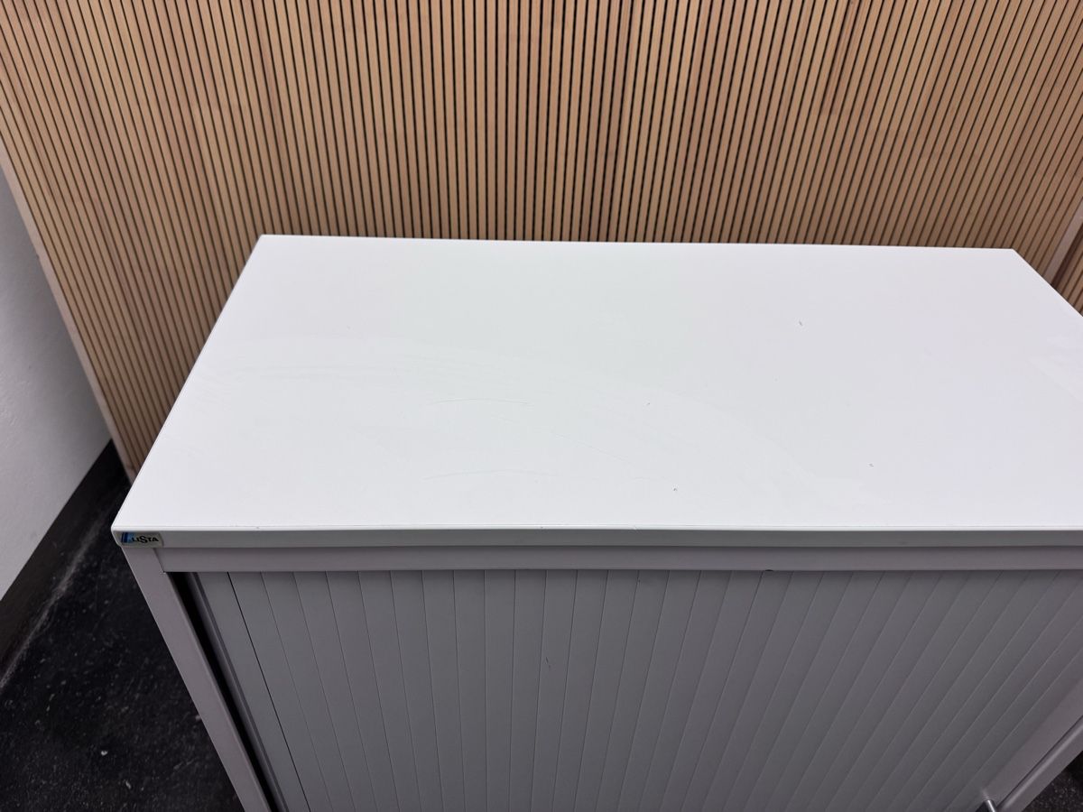 Lista Armadi: Lista Rolladenschrank Metall – Usato da Bern venduto da samryan 3