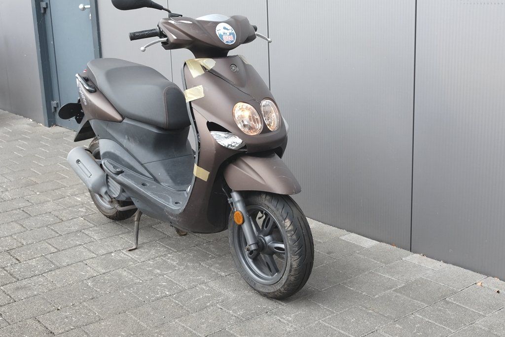 Yamaha Scooter: Yamaha Neos 50 4 Takt – Usato da Sargans venduto da pirelli146 3