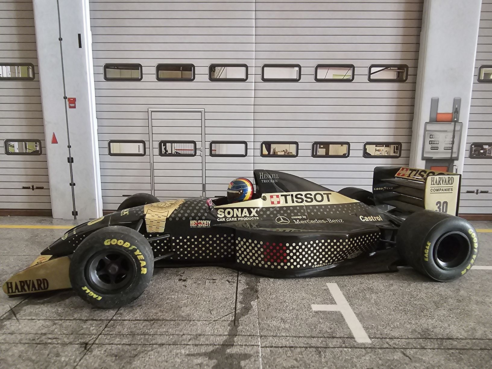 Minichamps Modellautos: Sauber C13 1:18 – Defekt aus Wetzikon ZH von ICEONE_ 1