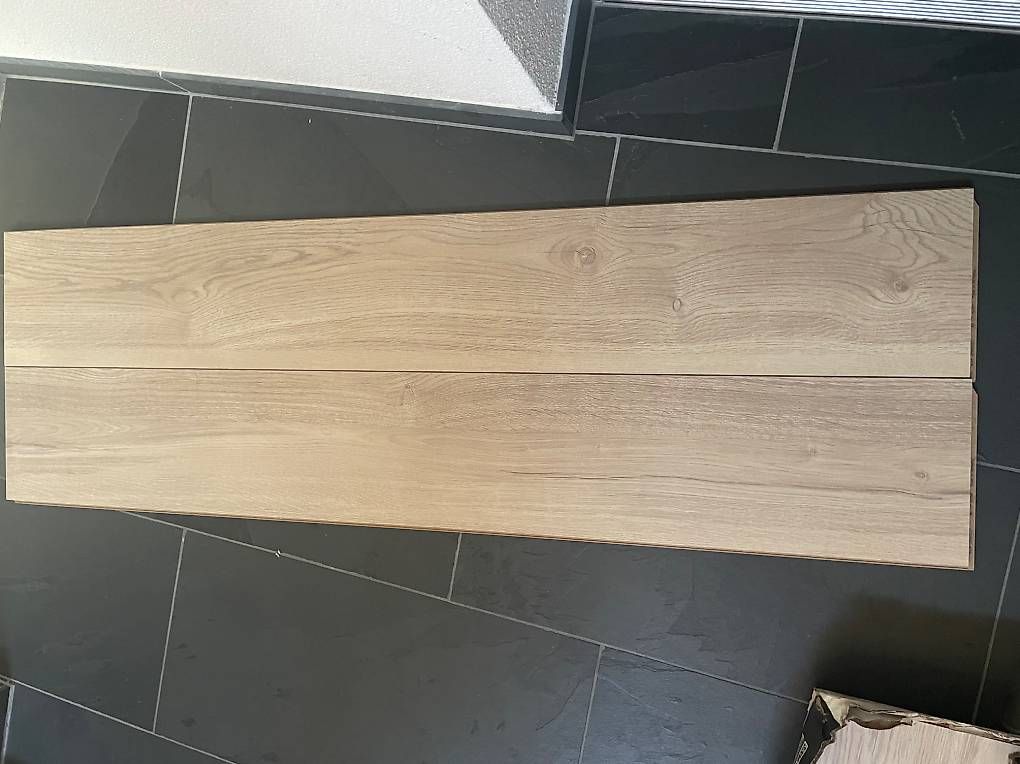 Bodenbeläge: Laminat Eiche Platten – Neu (gemäss Beschreibung) aus Thun von Huba8