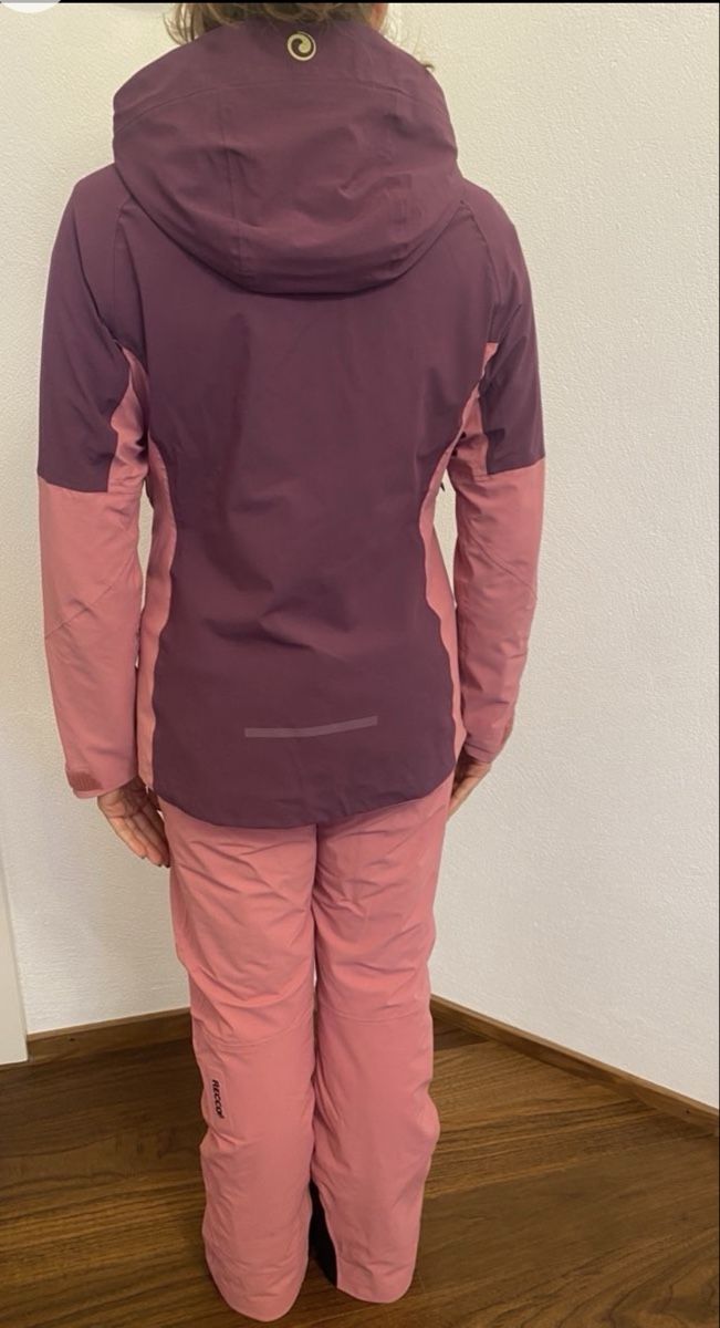Completi & Tailleur: Sherpa Ski Anzug Damen S – Usato da Aarberg venduto da Tichan 3