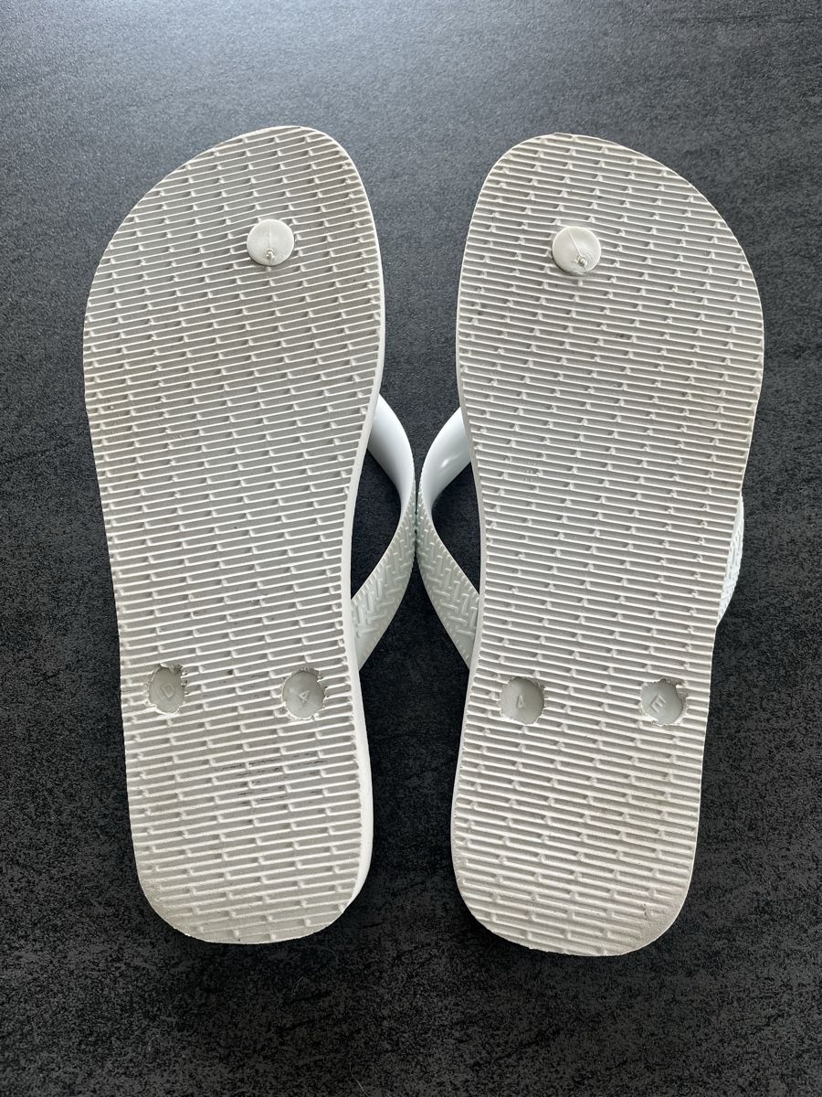Scarpe da donna: Havaianas tong blanche taille 37/38 – Usato da Essertes venduto da ale_5gkq 2