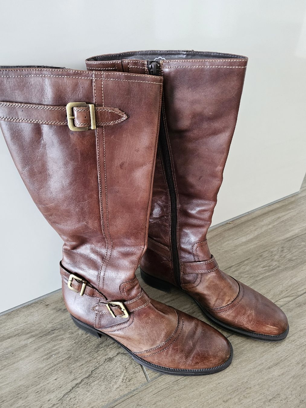 Scarpe da donna: Stiefel Leder Marke Pesaro Gr. 38 – Usato da Neukirch (Egnach) venduto da Bonita6 1