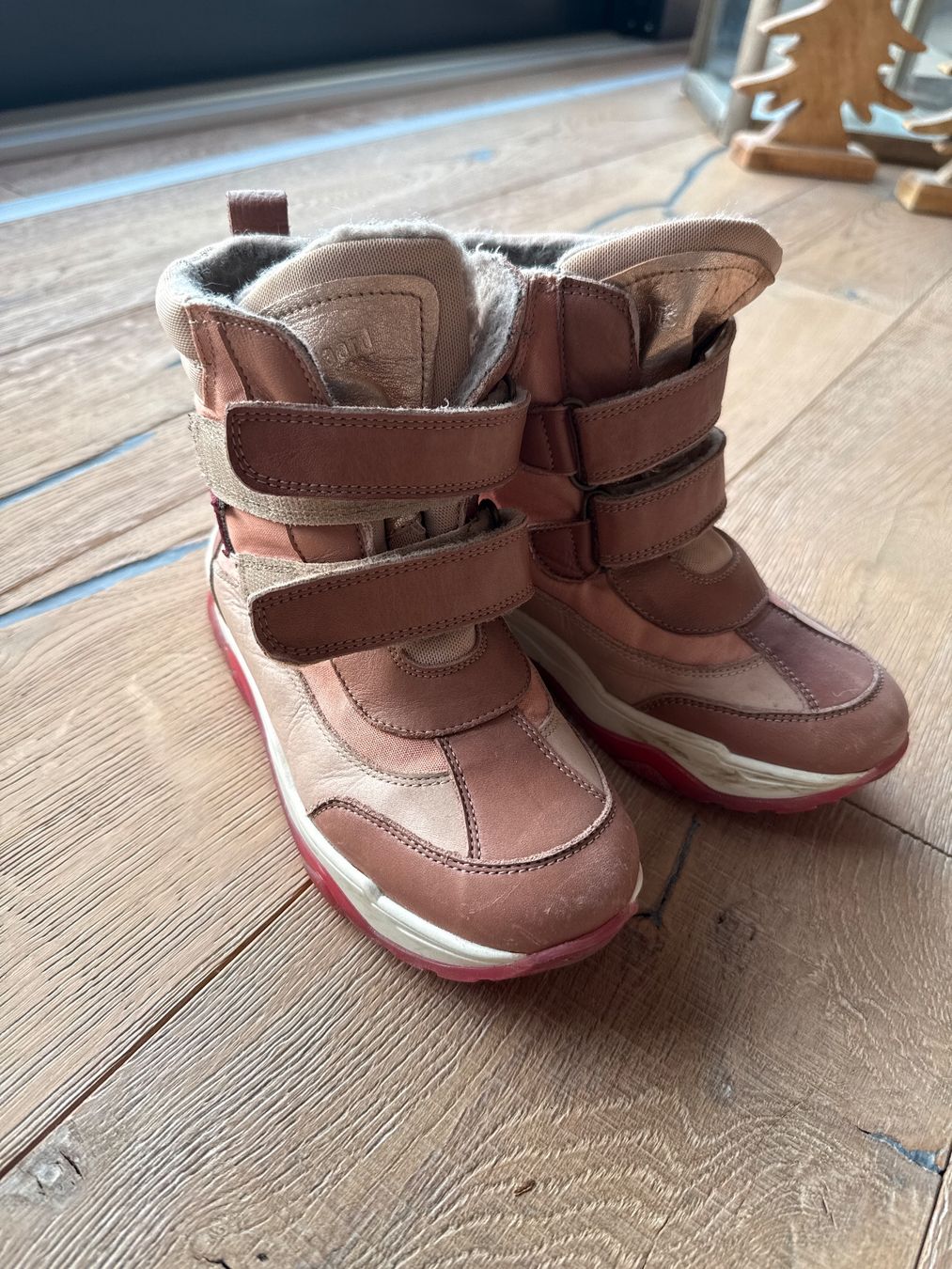Bisgaard Schuhe für Mädchen: Bisgaard Winterboots Gr. 33 – Gebraucht aus Himmelried von Dievole