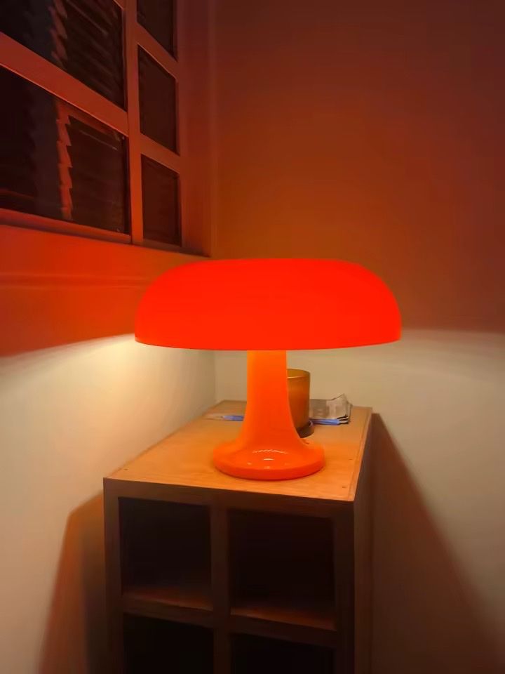 Lampade: Space Age Lampe Champignon Orange – Usato da Bern venduto da Sonntagspost