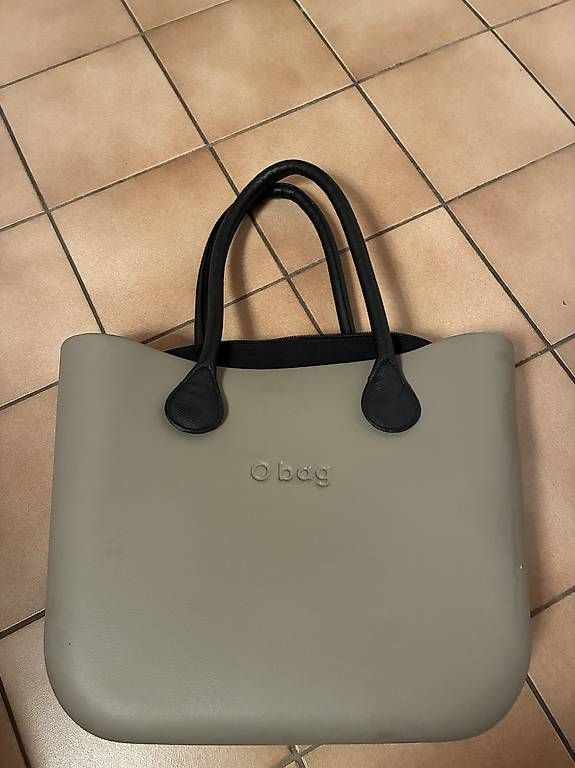 Borse da donna: Sac O bag noir  – Nuovo e nell'imballaggio originale da Boudry venduto da aud_6khm 2