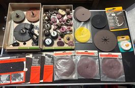 Schleifwerkzeug-Set mit Zubehoer verschiedene Marken neu