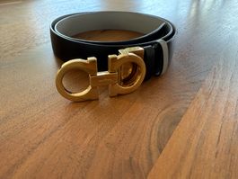 Salvatore Ferragamo Gürtel, Schwarz/Gold, Top Zustand!
