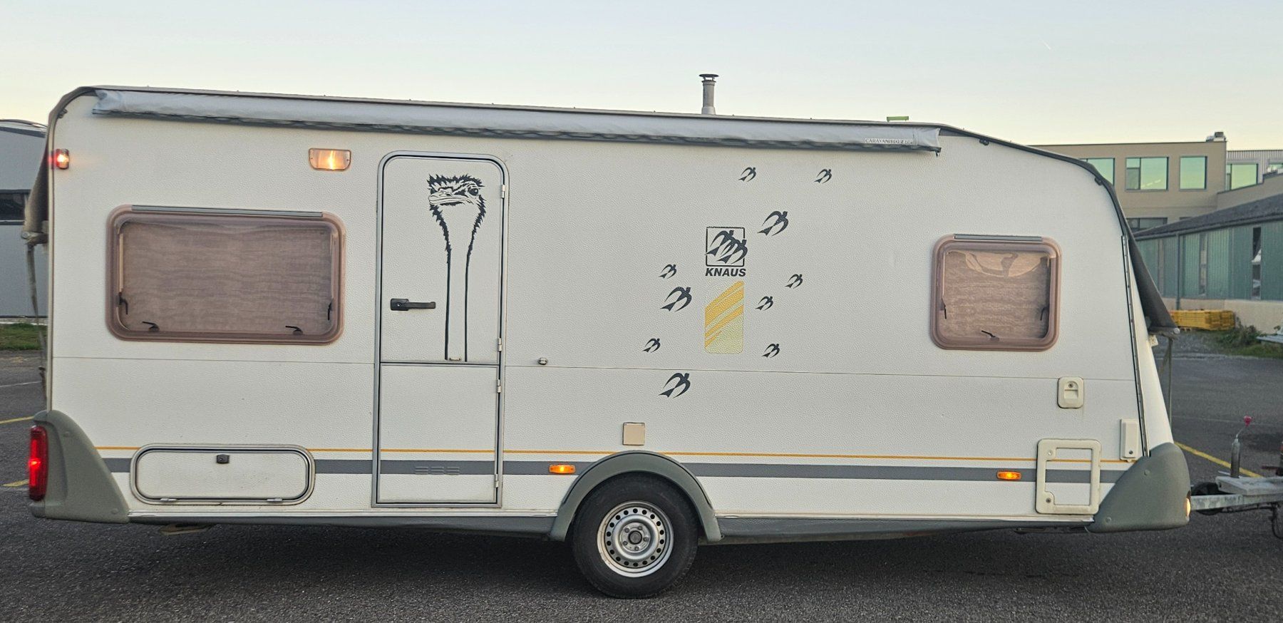 Anhänger: Wohnwagen Knaus 500 – Gebraucht aus Niederurnen von Olivenstein 4