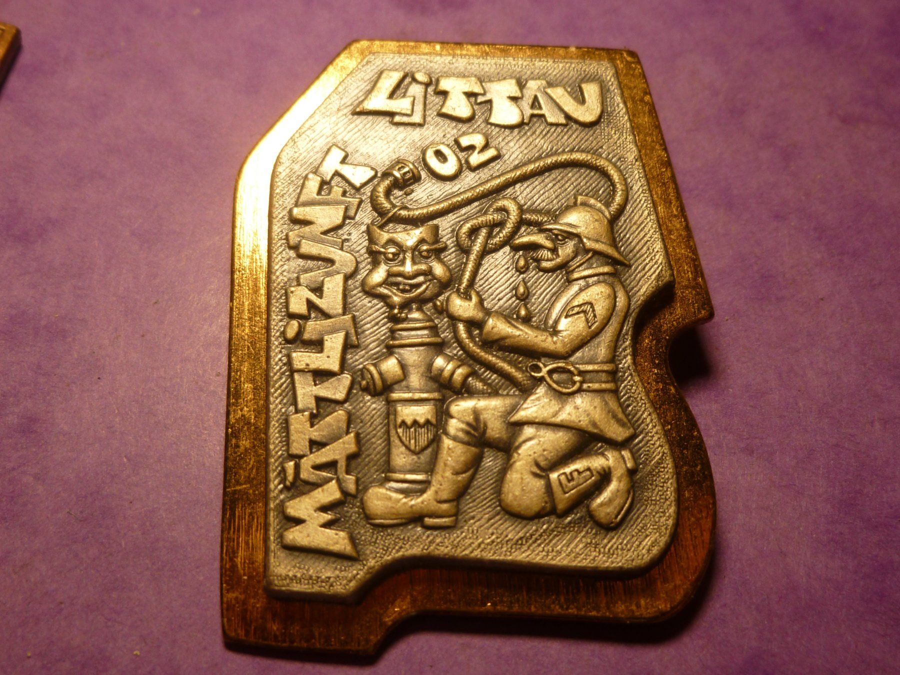 Placchette & Badge: LITTAU 2002 GOLD – Usato da Ried (Muotathal) venduto da Mandarin02