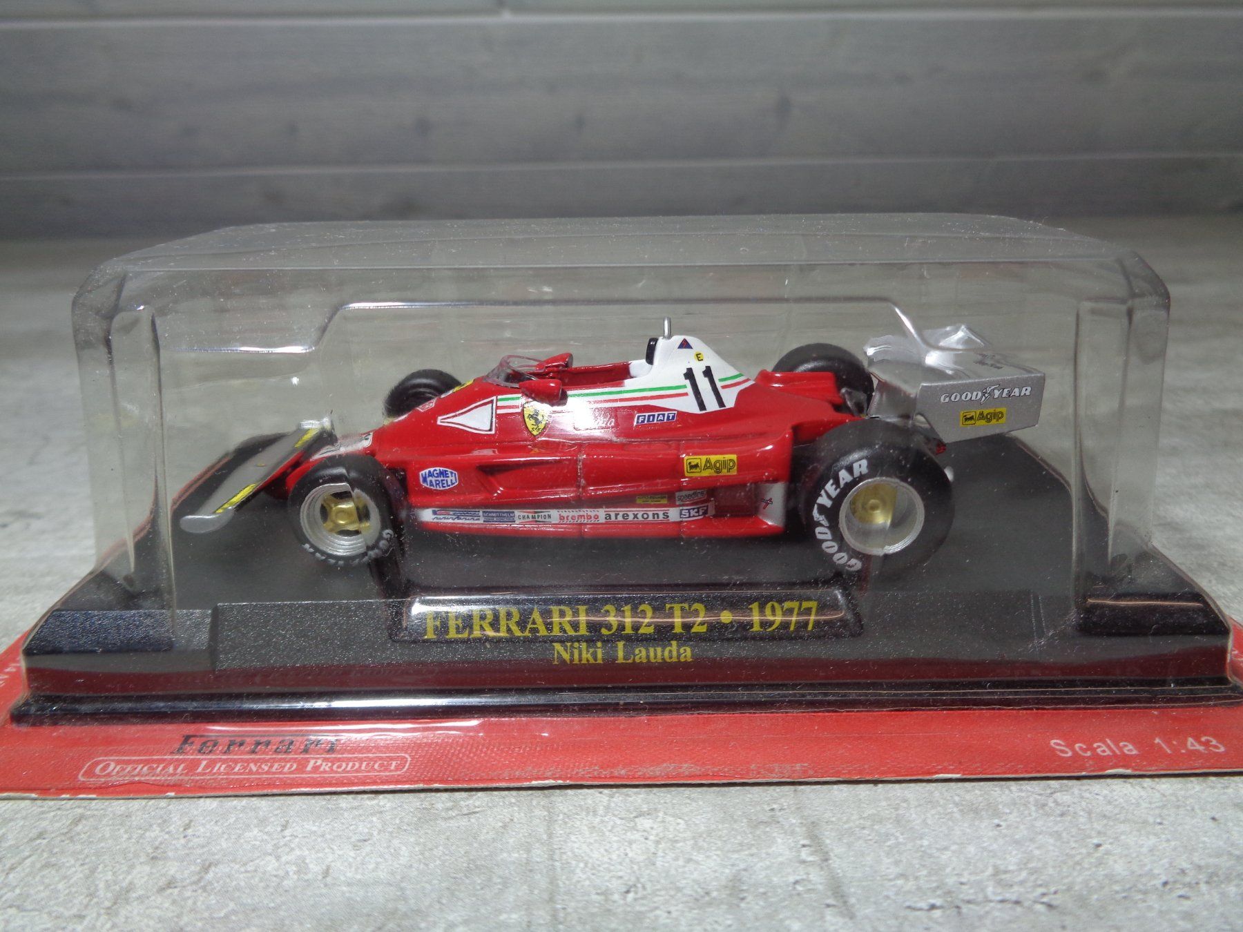 F1 formule 1 Ferrari 312 t2 1977 Niki lauda gp Brésil boite vitrine