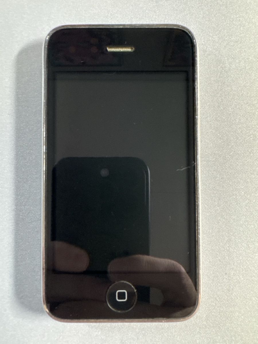 Apple Telefoni cellulari / Smartphones: Vintage iPhone 3GS 16GB - NOT looked & fully functional – Usato da Belmont-Lausanne venduto da Daverine