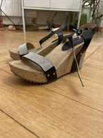 Sandalen mit Keilabsatz