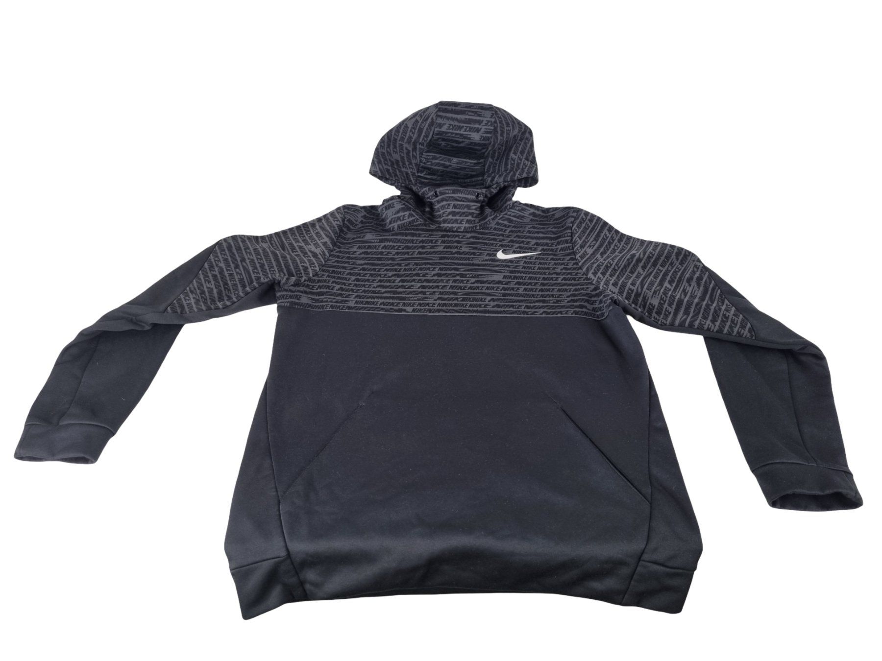 Nike Pulls & Sweat-shirts: NIKE Pullover Schwarz – D'occasion à Wangen b. Olten par Restwert_Wangen 2
