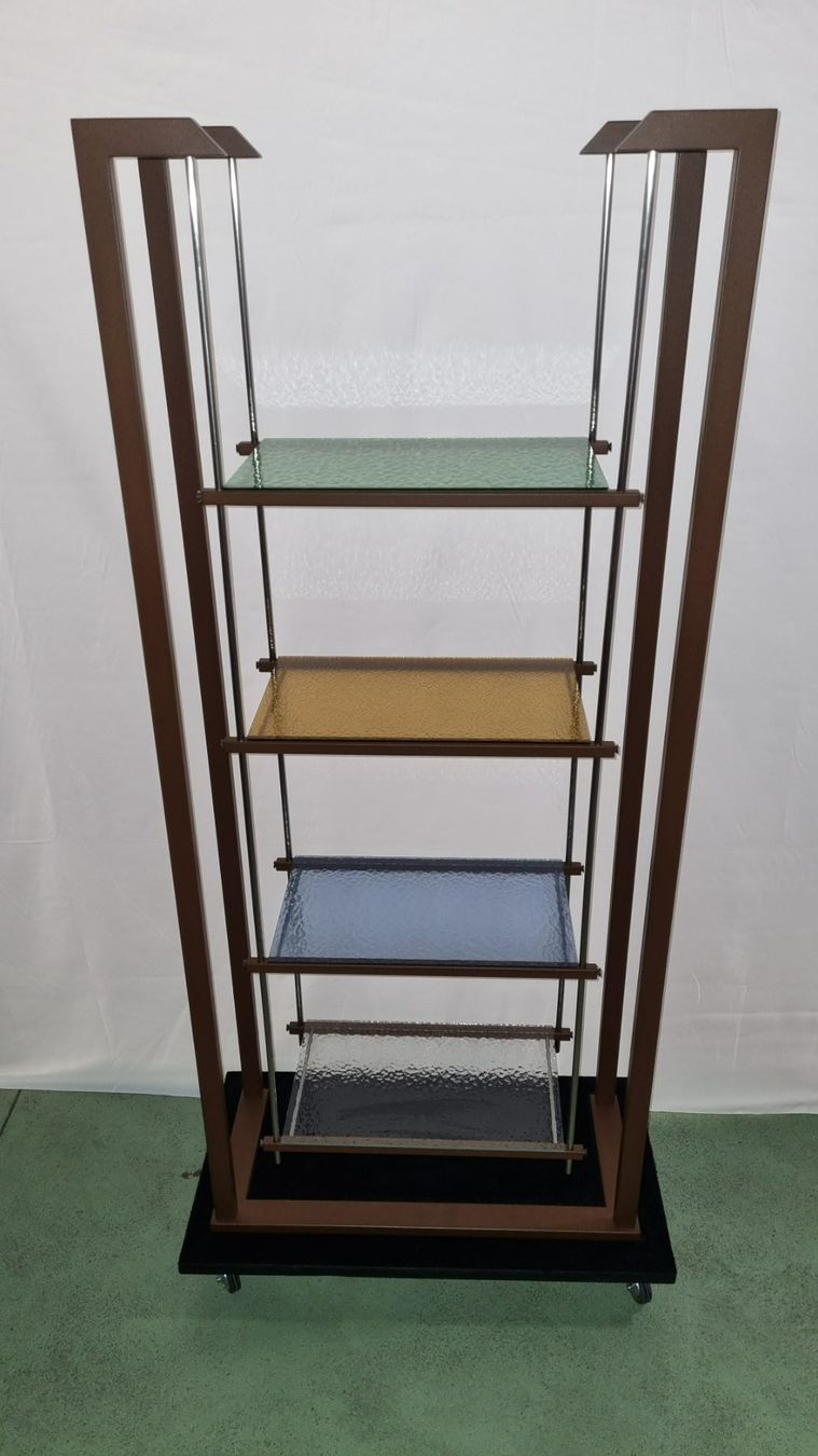 Regale: Design-Regal – Gebraucht aus Wahlen von Veani