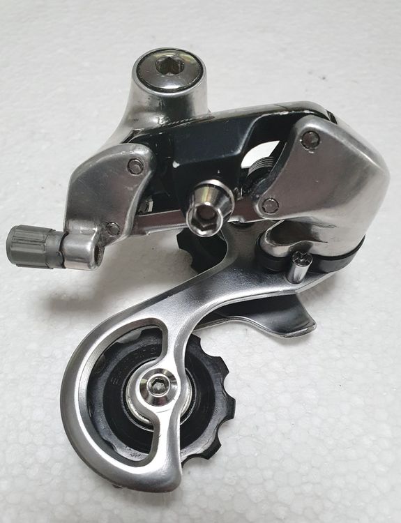 Acheter SHIMANO 105 ST-R7025 STI manette frein/dérailleur pour frein à disque hydraulique (pour petites mains) maintenant | Rose Bikes