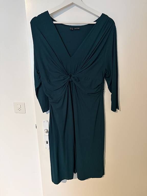 Vestiti: Schickes Kleid – Usato da Muri AG venduto da mar_svd7