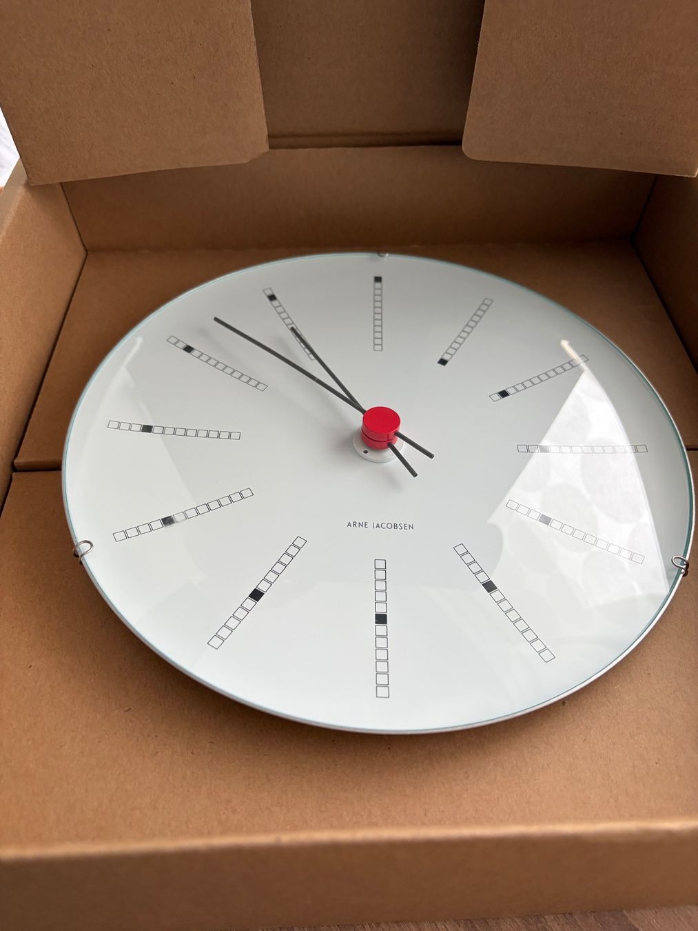 Arne Jacobsen Watches Montres: Arne Jacobsen Wand-Uhr – Neuf avec emballage d'origine à Meilen par Sura18 4