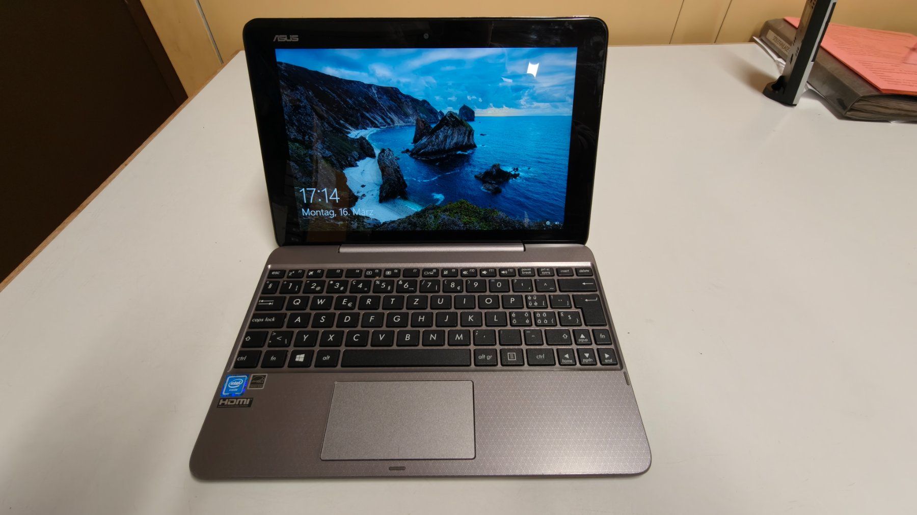 Asus Tablet PC: Asus Transformer T101HS – Usato da Niedermuhlern venduto da 7810 1